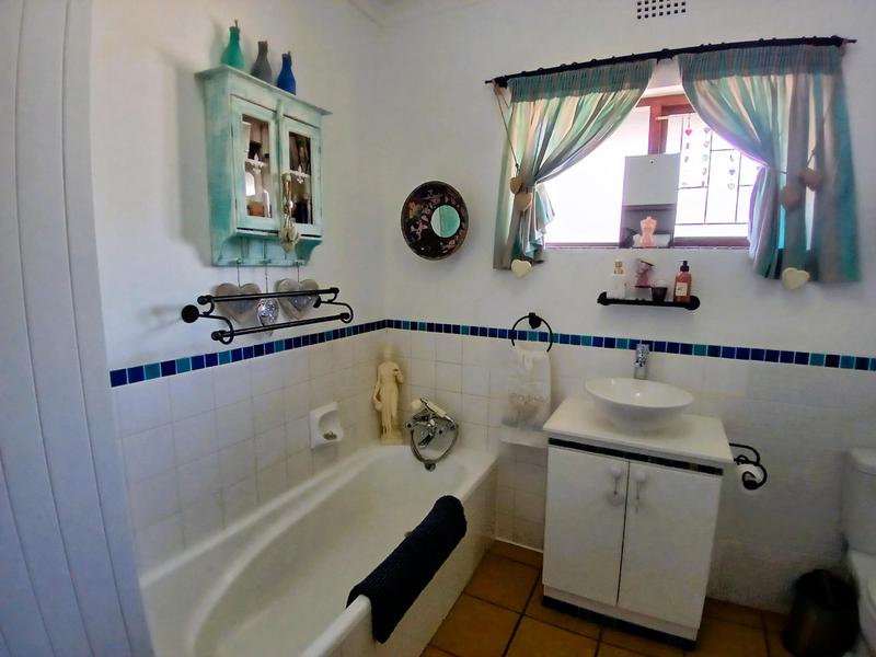 3 Bedroom Property for Sale in Stilbaai Wes Western Cape